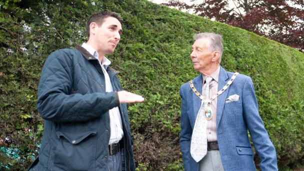 Hailsham Mayor, Councillor Paul Holbrook, with Ben Ferriman, Lightning Fibre’s Founder & CEO.