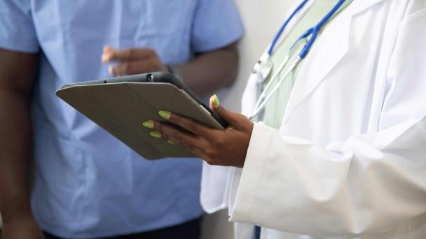 Poor connectivity costs healthcare workers 122 hours a year
