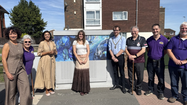 Lightning Fibre backs young art talent in Hailsham